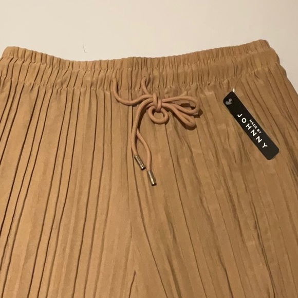 Polyester~Spandex Trousers - Picture 1 of 4